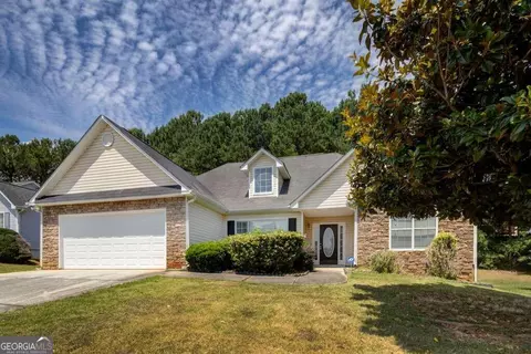 11945 Red Ivy Ln, Fayetteville, GA 30215