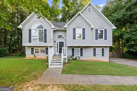 145 Loxley Ct, Douglasville, GA 30134