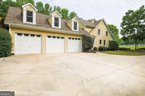 410 Mann Rd, Tyrone, GA 30290 photo 9