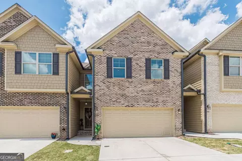 252 Cashes Dr, Lilburn, GA 30047 photo 2