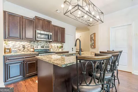 252 Cashes Dr, Lilburn, GA 30047 photo 8