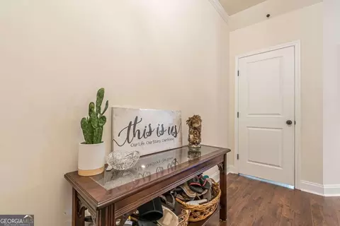 252 Cashes Dr, Lilburn, GA 30047 photo 4
