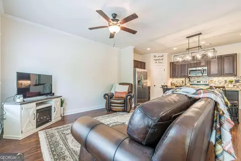 252 Cashes Dr, Lilburn, GA 30047 photo 12