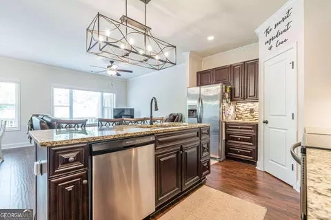 252 Cashes Dr, Lilburn, GA 30047 photo 5