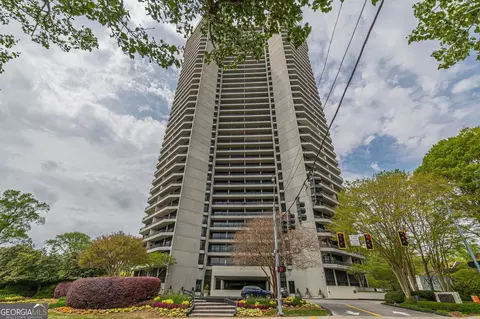 2660 Peachtree Rd NW #32G, Atlanta, GA 30305