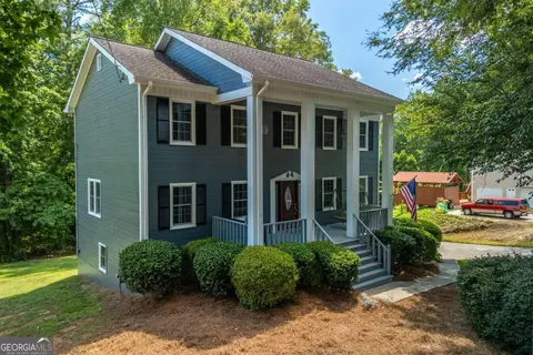 543 E Cherokee Ct, Woodstock, GA 30188