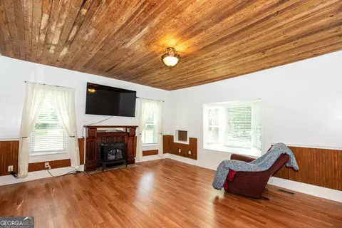 1063 Priddy Rd, Lagrange, GA 30241 photo 4