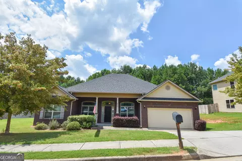 889 Crescent Ln, Griffin, GA 30224