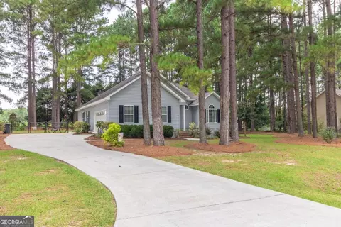 632 Ogeechee Dr W, Statesboro, GA 30461