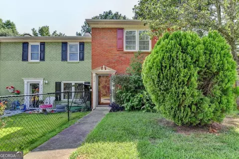 995 Park Gate Pl, Stone Mountain, GA 30083