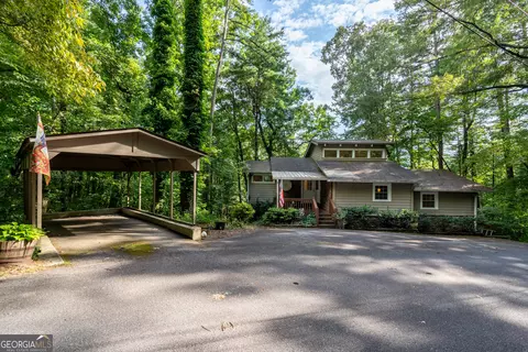 15 Hidden Waters Ln, Clayton, GA 30525