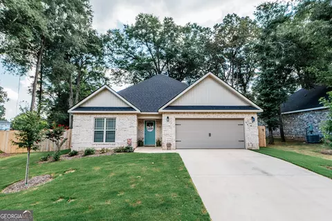 218 Hill Ln, Perry, GA 31069
