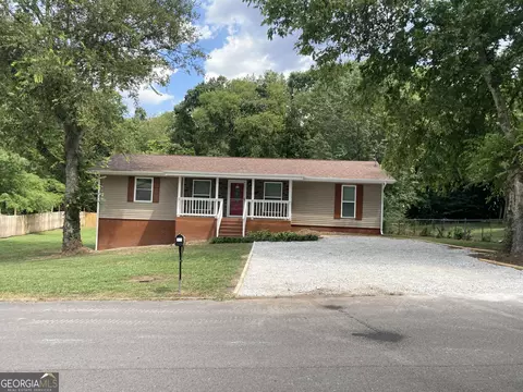 109 Fescue Dr, Chickamauga, GA 30707