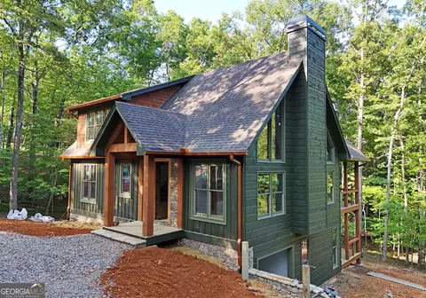 367 Logan Dr, Mineral Bluff, GA 30559