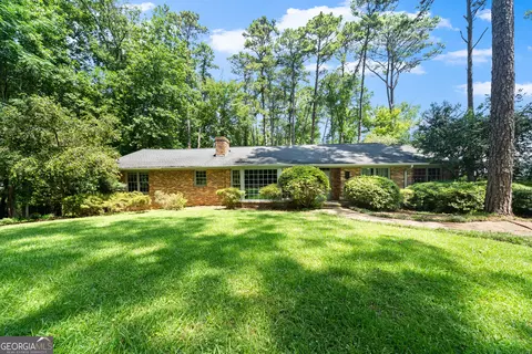 1093 College Dr, Madison, GA 30650