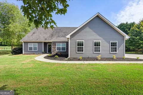 1060 Whispering Lakes Trl, Madison, GA 30650