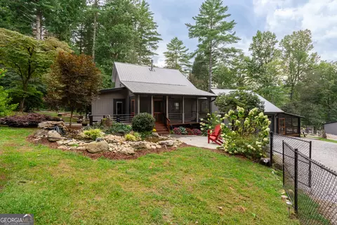 326 Dolly Dixon Ln, Clayton, GA 30525