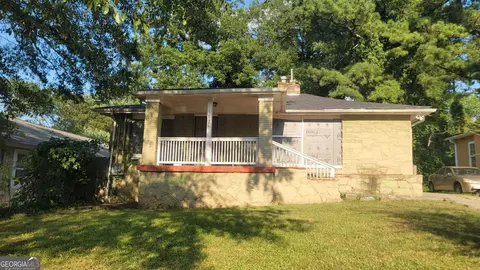 1020 SW Oakland Dr SW, Atlanta, GA 30310