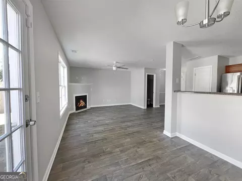 135 Crestfield Cir, Covington, GA 30016 photo 8