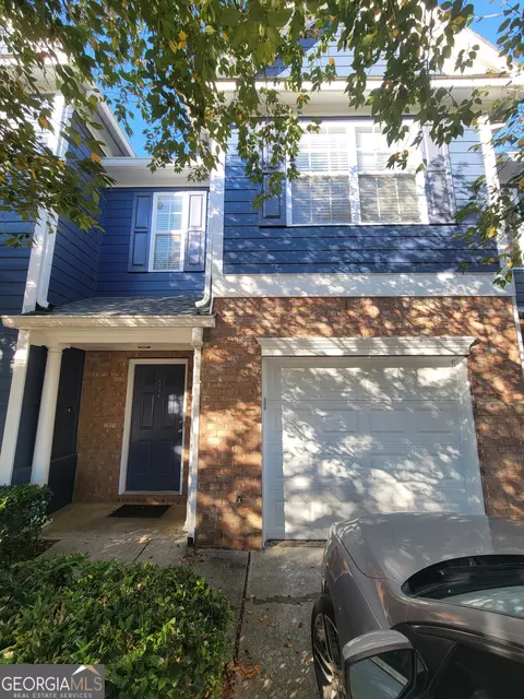 6356 Shoreview Cir, Flowery Branch, GA 30542