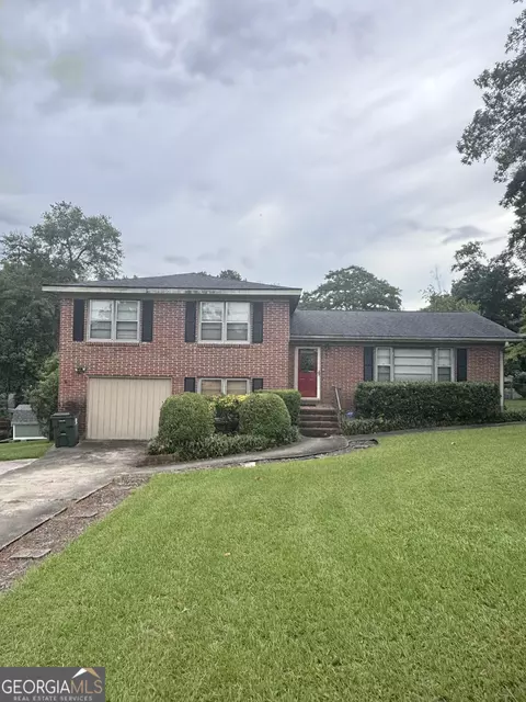 107 Colonial Rd, Warner Robins, GA 31088