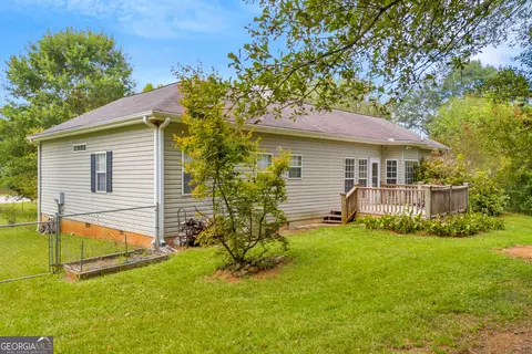 191 Summit Dr, Carnesville, GA 30521 photo 3