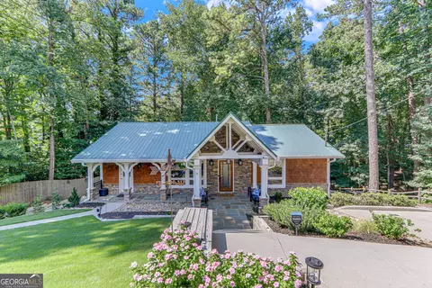 6735 Crestwood Peninsula, Flowery Branch, GA 30542
