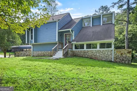 715 Four Winds Ln, Jonesboro, GA 30238