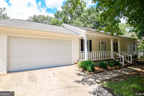 49 Forest Ave, Commerce, GA 30529