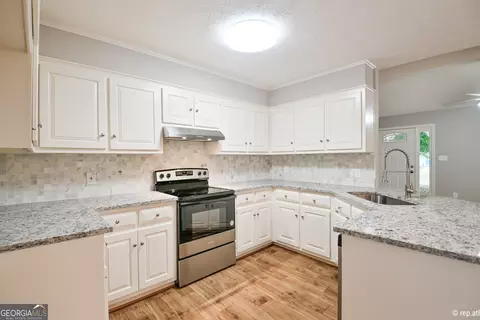 49 Forest Ave, Commerce, GA 30529 photo 7