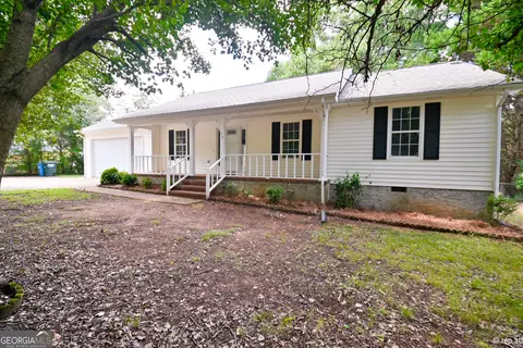 49 Forest Ave, Commerce, GA 30529 photo 3