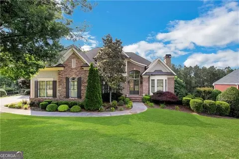 460 Evening Mist Dr, Acworth, GA 30101