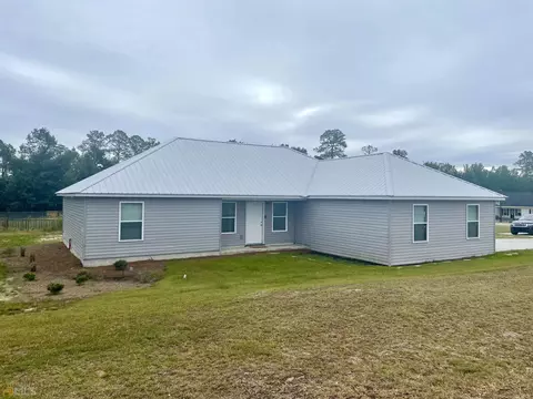 601 Playoff Ct, Statesboro, GA 30458