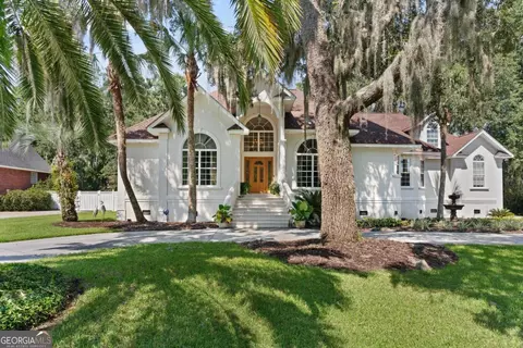157 Harbor Pointe Dr, Brunswick, GA 31523