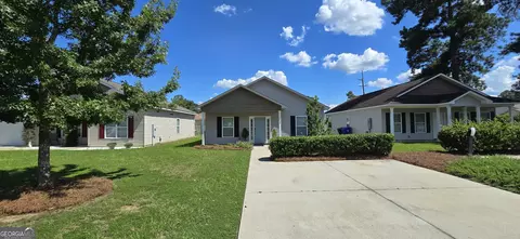 102 Cottage Loop, Dublin, GA 31021 photo 3