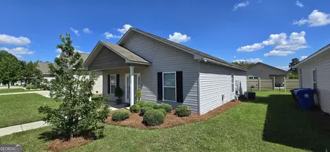 102 Cottage Loop, Dublin, GA 31021 photo 5