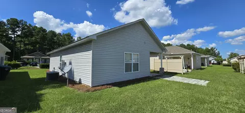 102 Cottage Loop, Dublin, GA 31021 photo 8
