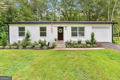 837 N Andover Dr, Walhalla, SC 29691