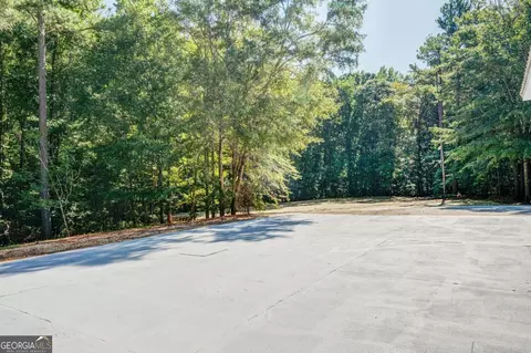 Exterior - 371 Oakland Rd, Mcdonough, GA 30253 photo 8 of 10