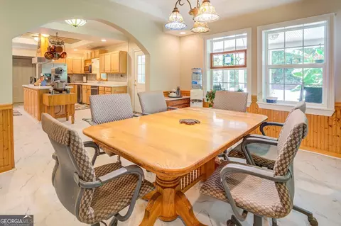 Dining - 371 Oakland Rd, Mcdonough, GA 30253 photo 1 of 3