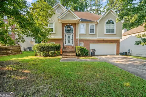519 Crimson Ridge Dr, Jonesboro, GA 30238