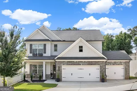 838 Joy Dr, Hoschton, GA 30548