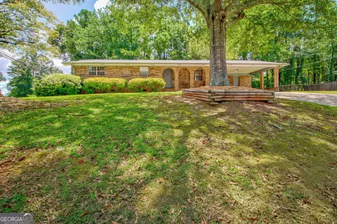 600 Red Fox Ct, Fairburn, GA 30213
