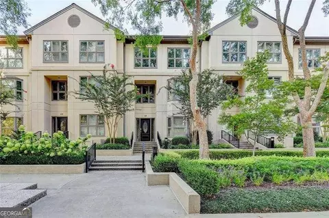 3475 Oak Valley Rd NE, Atlanta, GA 30326