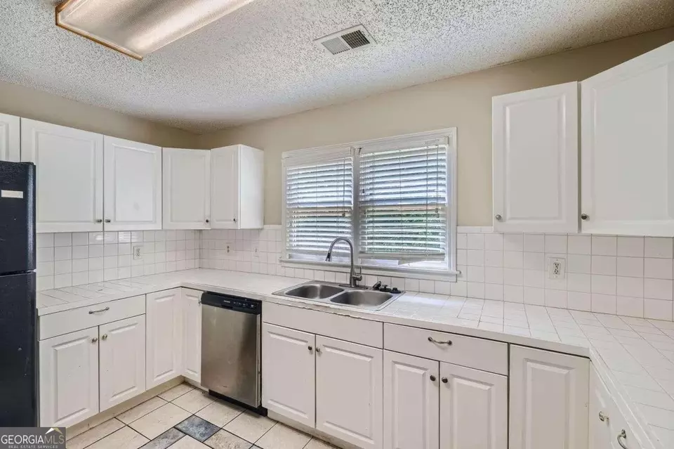  161 Walthall Ave SE, Marietta, GA 30060 photo 14