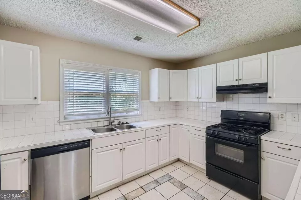  161 Walthall Ave SE, Marietta, GA 30060 photo 10