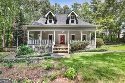 3313 Skyview Dr, Lithia Springs, GA 30122