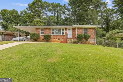 3133 Pinehill Dr, Decatur, GA 30032