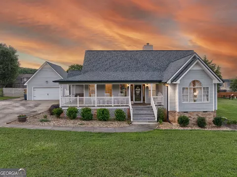 36 Conns Lake Rd SE, Lindale, GA 30147
