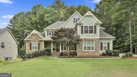 22 Sandisfield Dr, Sharpsburg, GA 30277
